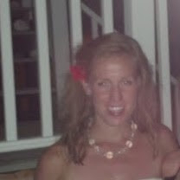 Meet your Posher, Adrienne - Picture 1 of 1